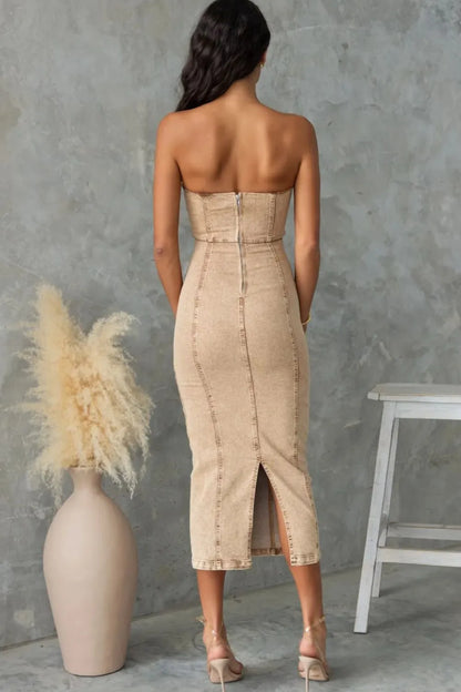 61704970-854b-402e-ac16-10e101d92f7d-Max