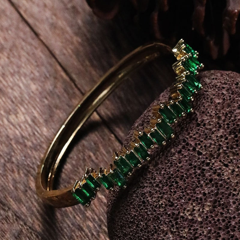 Bracelet with Oblong Inlayed Zircon